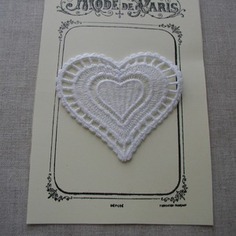 coeur broder blanc