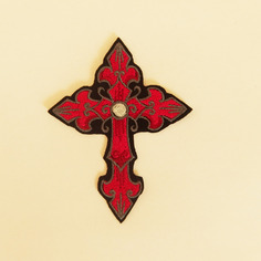 gothique croix rouge