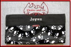 couverture brodé