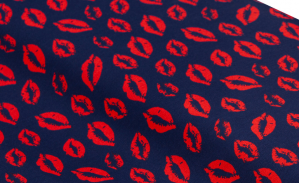 Kisses marine